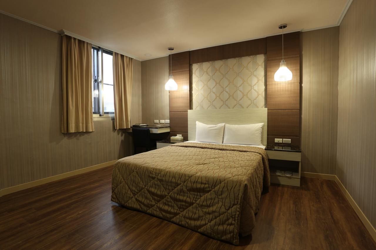 Monalisa Hotel Tainan Eksteriør billede