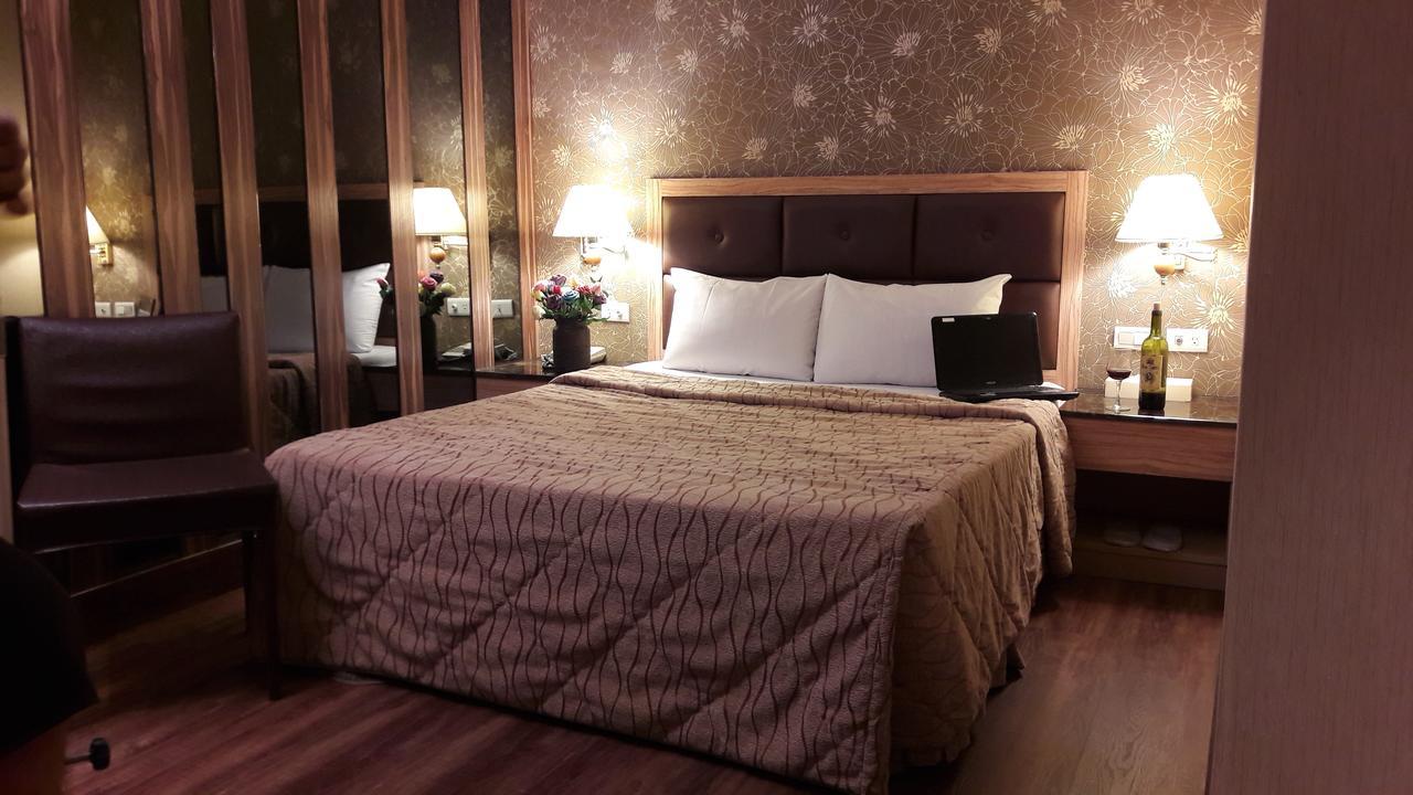 Monalisa Hotel Tainan Eksteriør billede